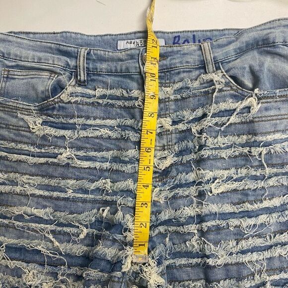 REELISTIK NYC Men’s Stacked Denim Distressed Jeans Size 38 Light Washed Blue - Picture 4 of 11